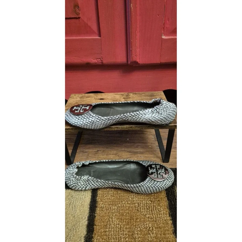 Tory Burch Size 9 Or 9.5 (READ) Reva Calf Hair Snake Print Flats Black White